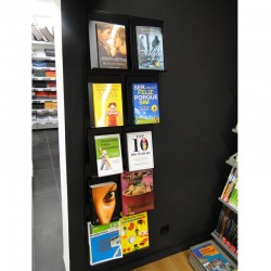 Expositor "Top 10 Livros"