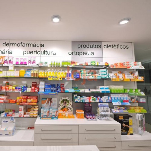 Estantes para Farmácias e Lojas Ortopédicas
