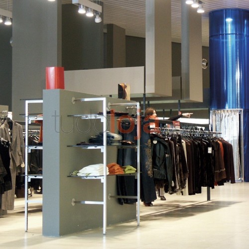 Estantes para Loja de Roupa