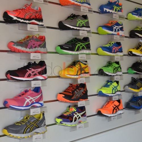 Loja de Sapatos 006 - Estantes e Painéis