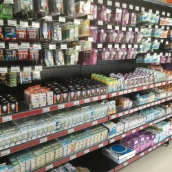 Estante Mural de Loja de Bricolage