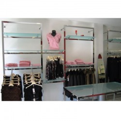 Estantes de Loja de Roupa