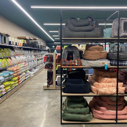 Loja de Animais - Estantes e Expositores