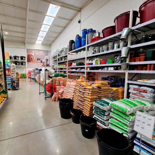 Estantes para Loja Agrícola