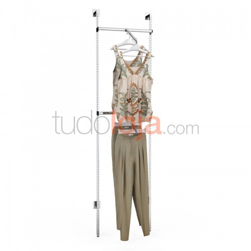 Estante Mural H2400 para Lojas de Roupa
