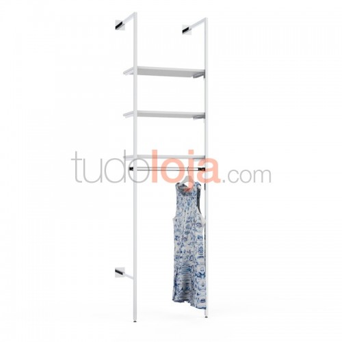 Estante Mural H2420 para Lojas de Roupa