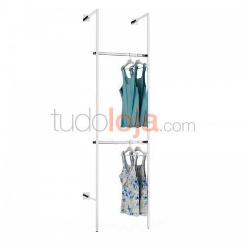 Estante Mural H2420 para Lojas de Roupa