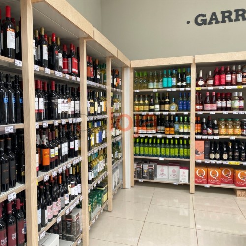 Estantes para Garrafeira de Supermercado