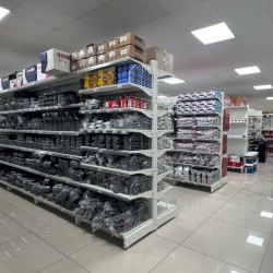 Estantes e Equipamentos para Loja de Bricolage